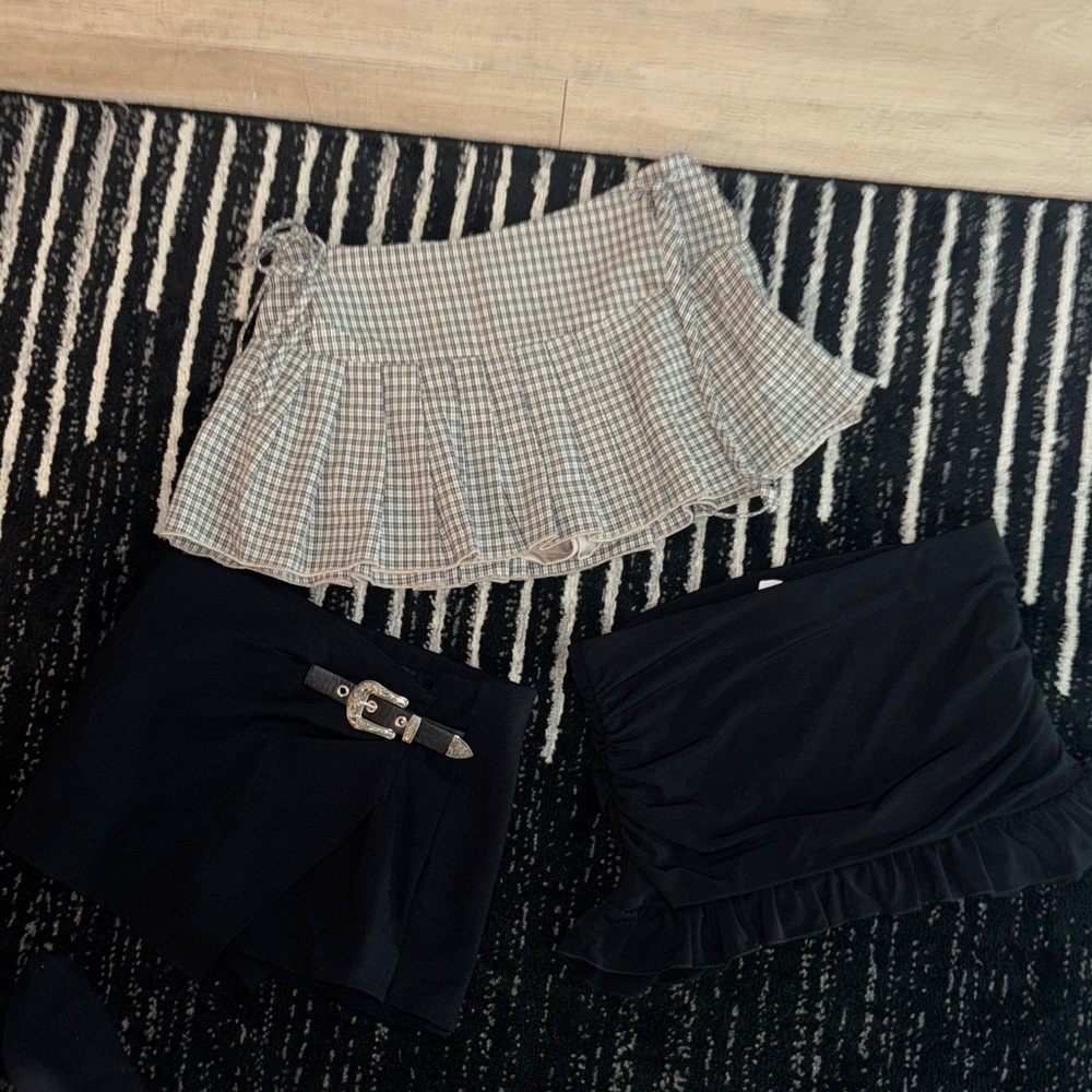Windsor Black Mini Skorts & Plaid Pleated Mini Skirt Set